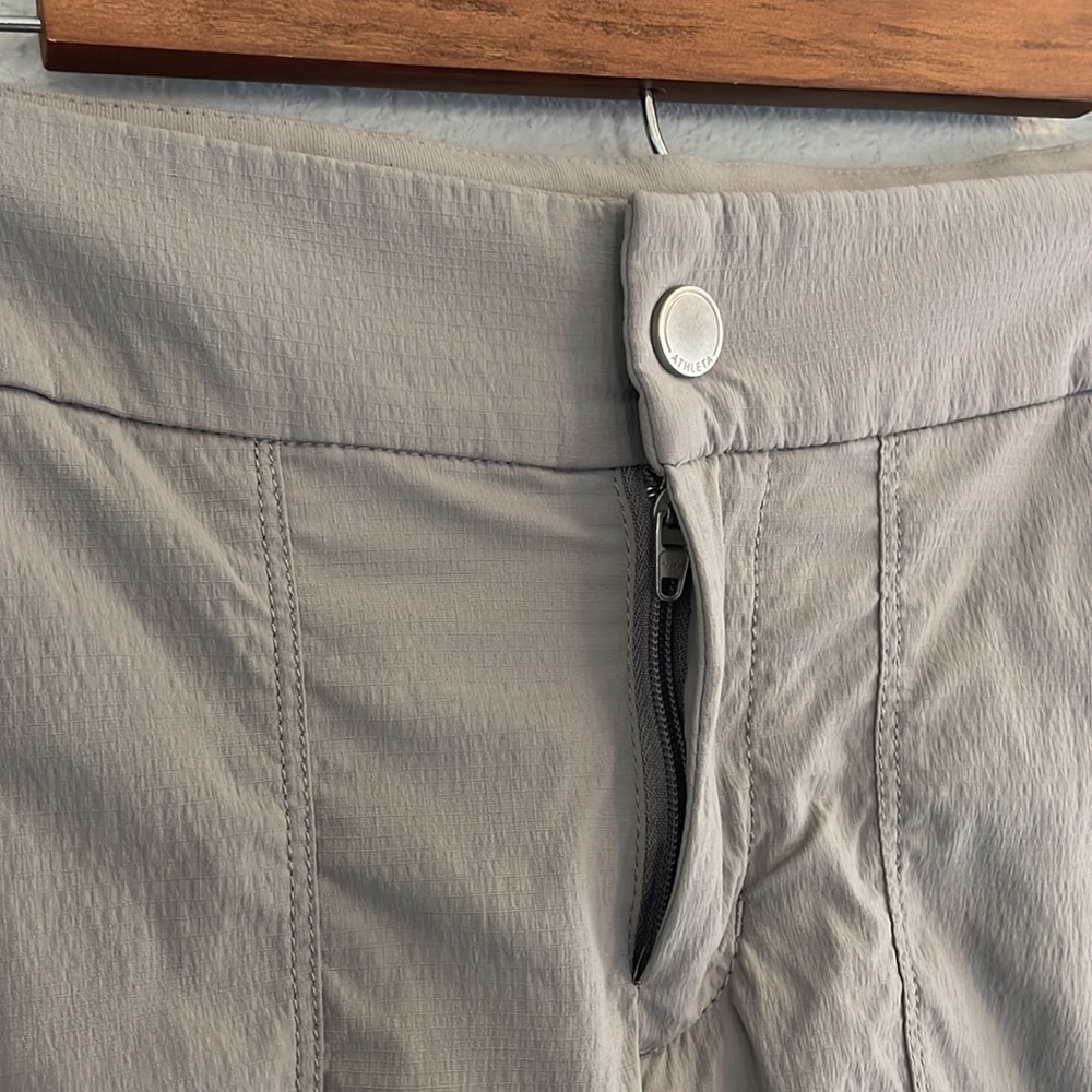 Athleta Light Weight Active Capris - image 5